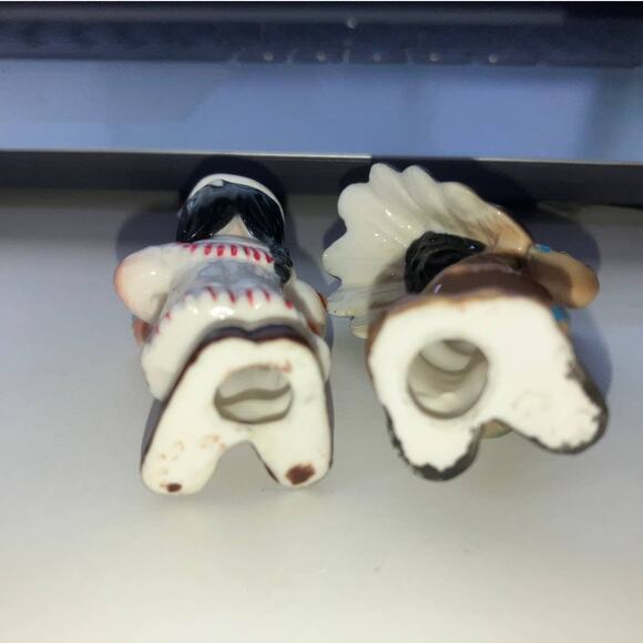 Vtg Disneyland Small World Native Americans & Dutch Boy Figurines Set! - Picture 4 of 9